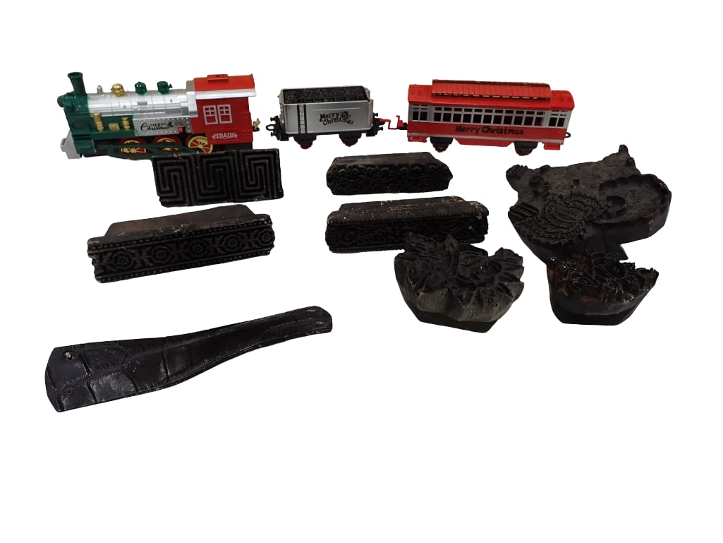 Vintage Printers Blocks and a Merry Christmas Model Train (1 of 5)