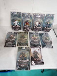 10 Batman Action Figures New in Package Assorted Characters: Lot of 10 Batman Action Figures New in Package Assorted Characters, Please see pictures.  All pictures are considered part of the description and should be examined carefully by bidders.  Live Auction
