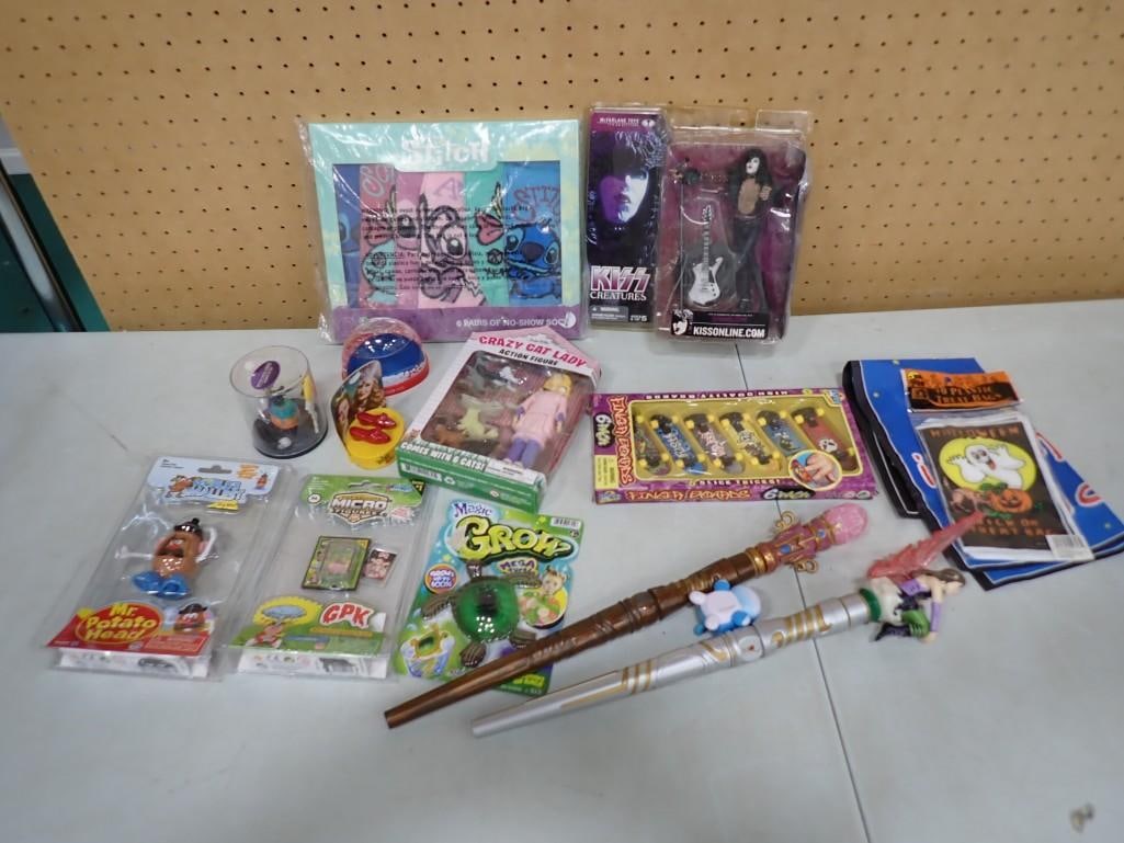 Toys incl McFarlane Toys KISS Creatures The Starchild Figure New in Package, Disney Lilo & Stitch (1 of 14)