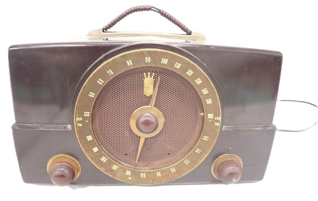 Vintage Tube Radio - AM/FM The Armstrong System Zenith - it works but the case has a crack (1 of 9)