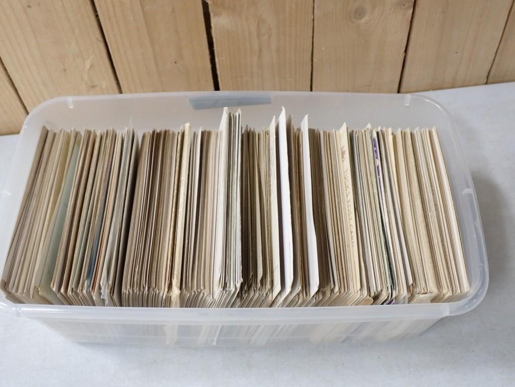 Lot of Vintage Postcards: Lot of Vintage Postcards All pictures are considered part of the description and should be examined carefully by bidders. Live Auctioneers is now offering Live Shipping through them. This is an opti