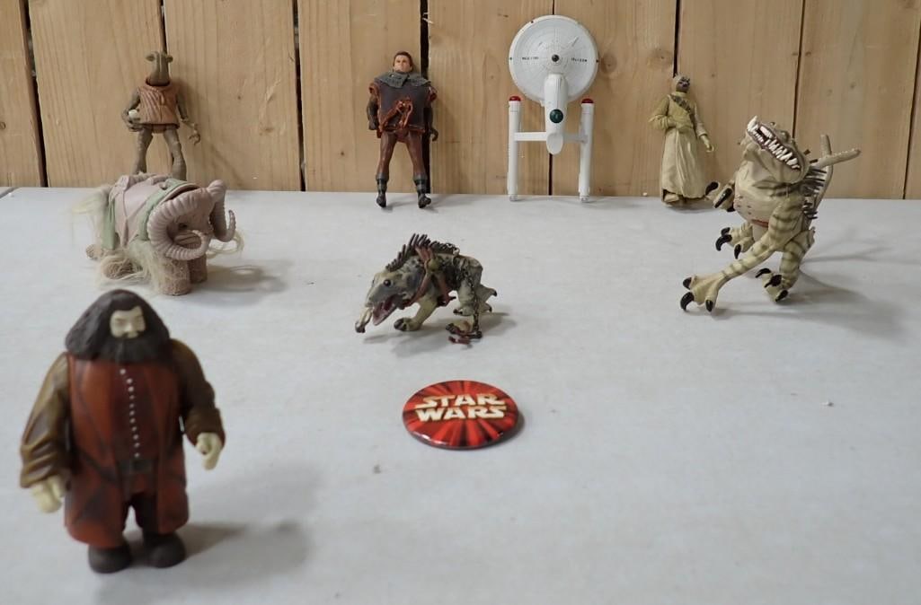 Sci-Fi Toy lot including Star Trek, Star Wars Action Figures, etc. (1 of 8)