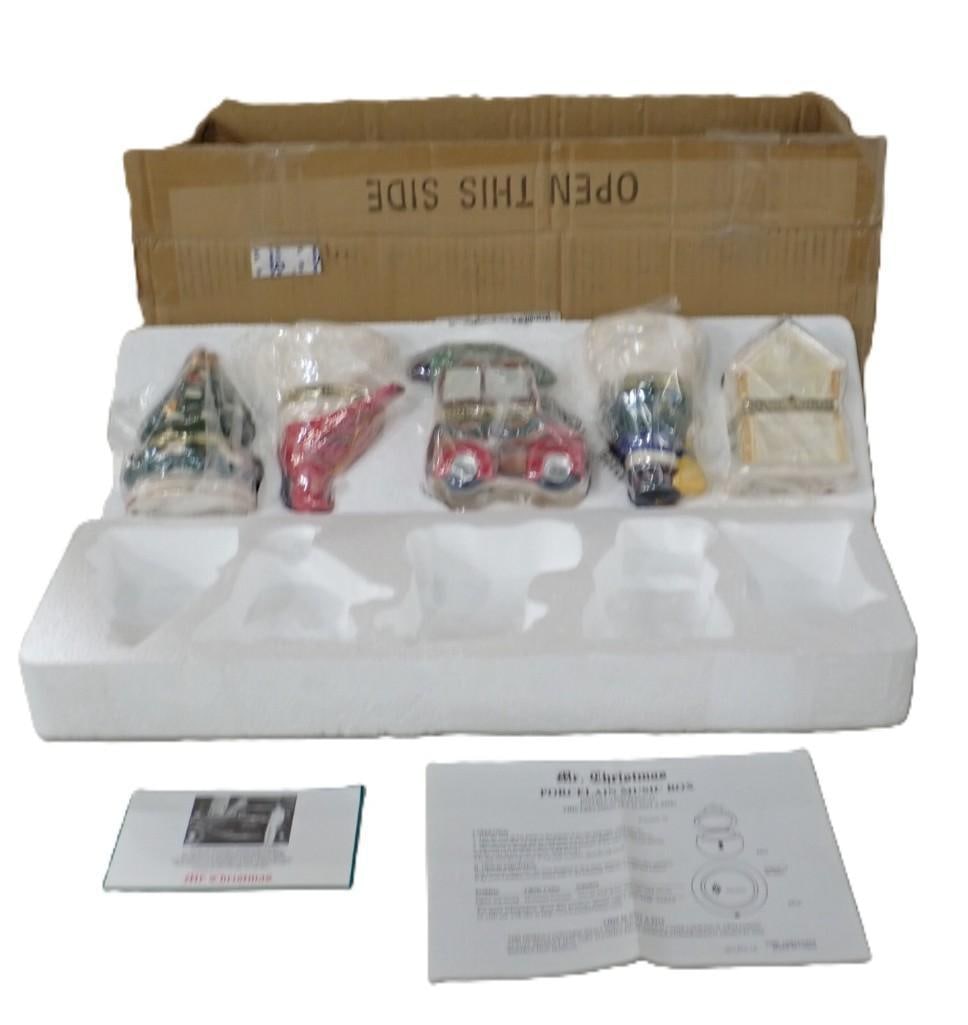 Set of 5 Mr. Christmas Merril Hermanson Christmas Ornaments Porcelain Music Boxes (1 of 8)