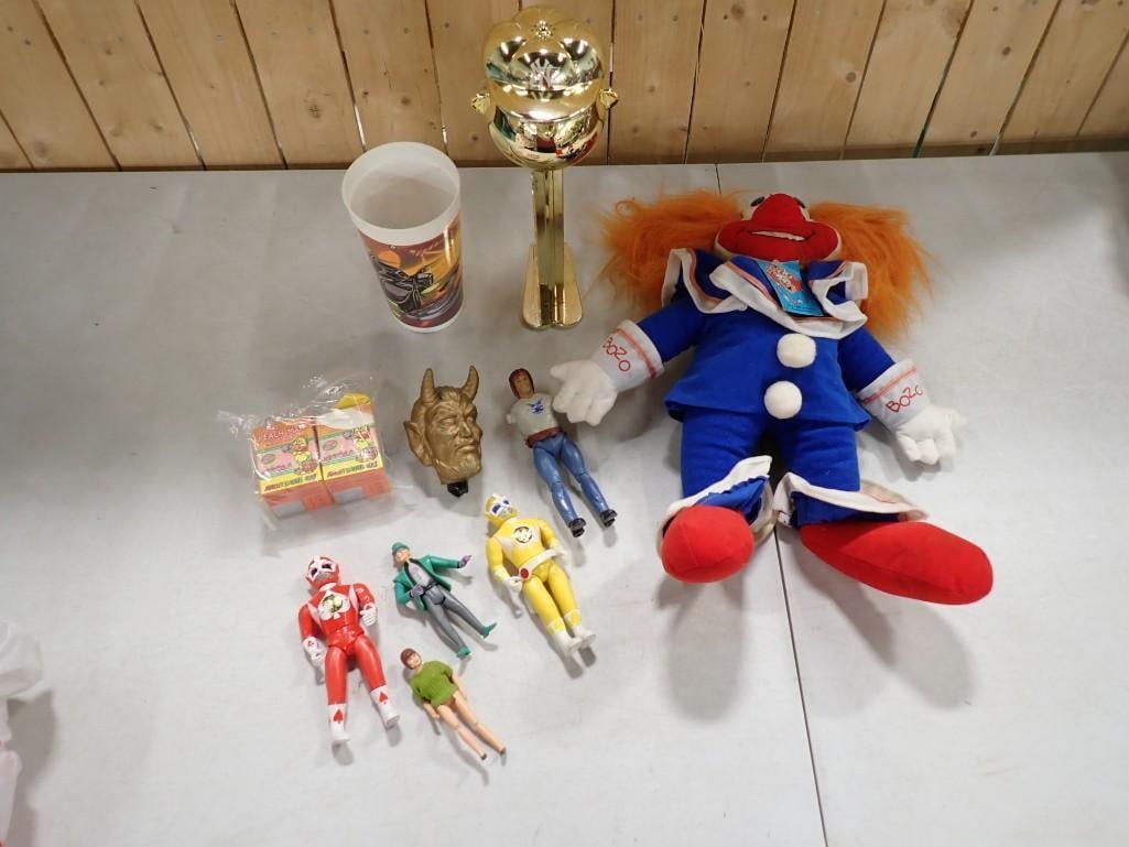 Toy Lot incl Charlie Brown Limited Edition New York Yankees Musical Giant Pez Dispenser (1 of 6)