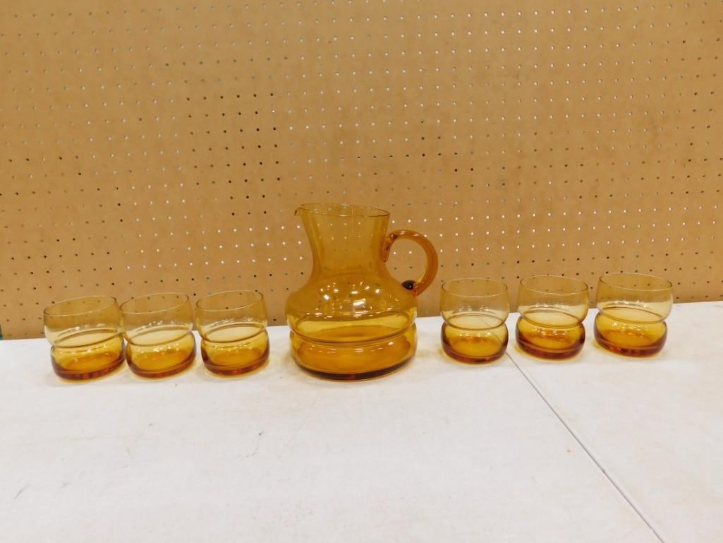 Vintage MCM Italian Pee Dee Amber Glass Drink Set incl Pitcher and 6 Glasses (1 of 11)