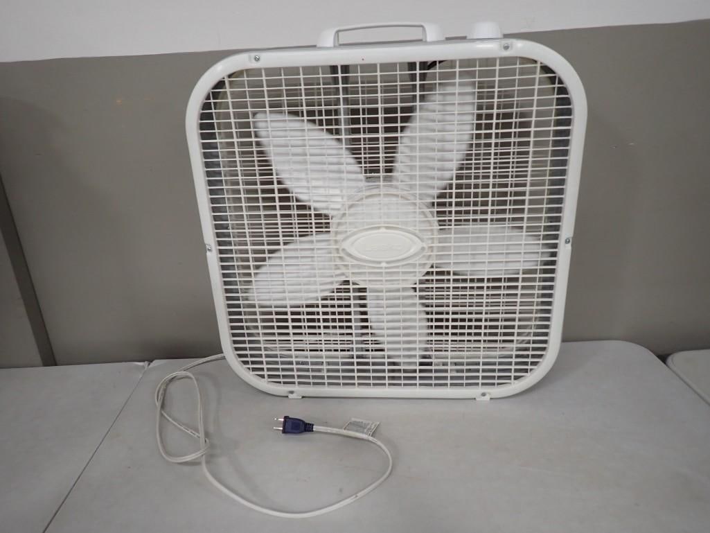 Box Fan Works: Box fan in working condition NO COA or Paperwork The consignor worked on multiple movies and TV shows and this lot may have been in any of the following: Empire, Zoobiquity, Love is a 4 Letter Word, S