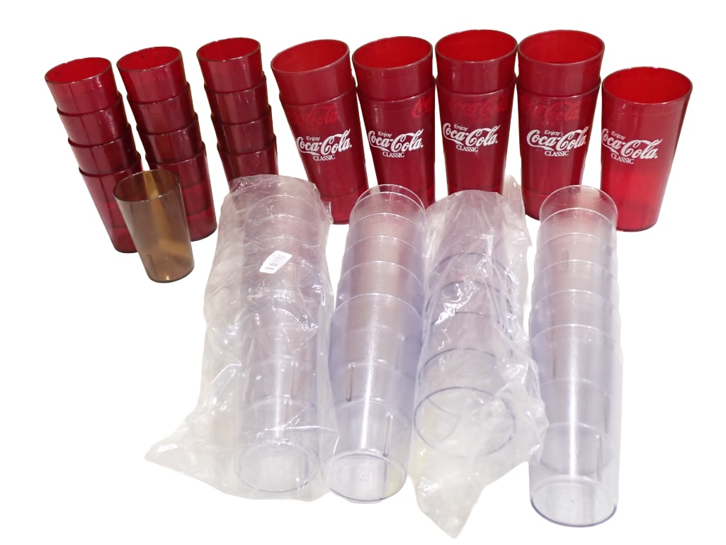 Vintage Plastic Drinking Glasses or Tumblers incl Coca Cola Movie or TV Props: Vintage Plastic Drinking Glasses or Tumblers incl Coca Cola Movie or TV Props NO COA or Paperwork The consignor worked on multiple movies and TV shows and this lot may have been in any of the followi
