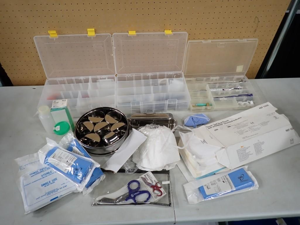 Movie or TV Prop Medical Supplies incl EMT Shears, Tweezers, Etc (1 of 8)