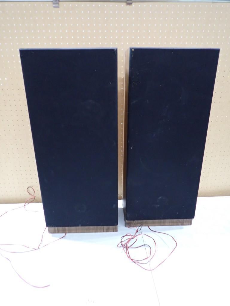 Pair of Sony SS-U230 Speakers (1 of 4)
