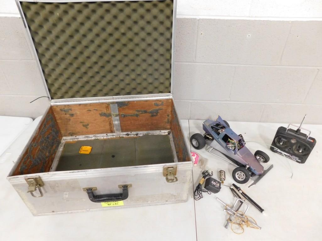 Remote Control Race car with a case - untested (1 of 7)