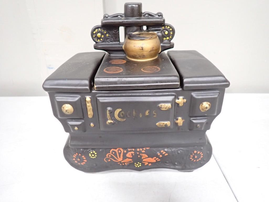 Cast Iron Toy Stove: Cast Iron Toy Stove All pictures are considered part of the description and should be examined carefully by bidders. Live Auctioneers is now offering Live Shipping through them. This is an optional pa