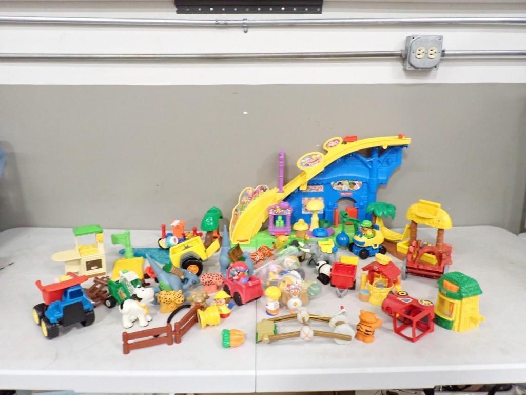 Vintage Fisher Price Toys, Figures, Animals, Accessories Lot Playsets Little People: Vintage Fisher Price Toys, Figures, Animals, Accessories Lot Playsets Little People (incomplete) All pictures are considered part of the description and should be examined carefully by bidders. Live
