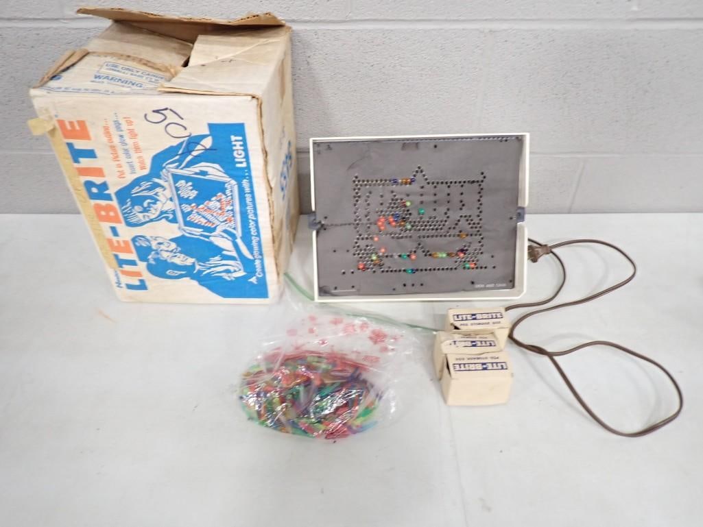 Vintage Lite-Brite Game - comes with original box and everything everything as shown (1 of 6)