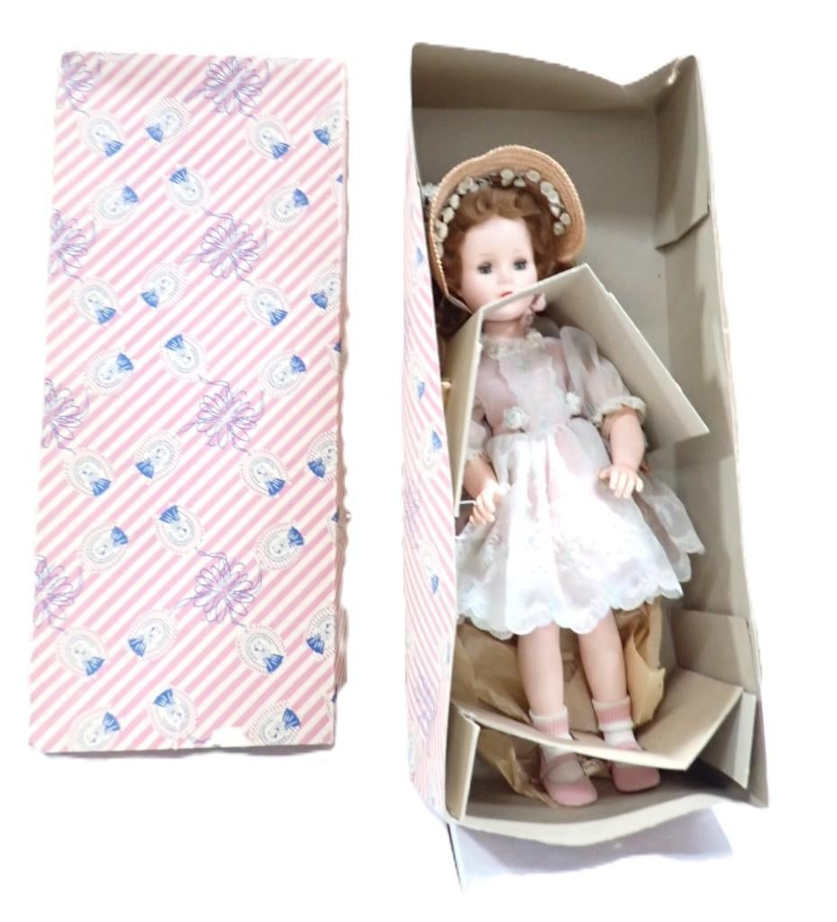 An American Character Doll #625 with original box (1 of 7)