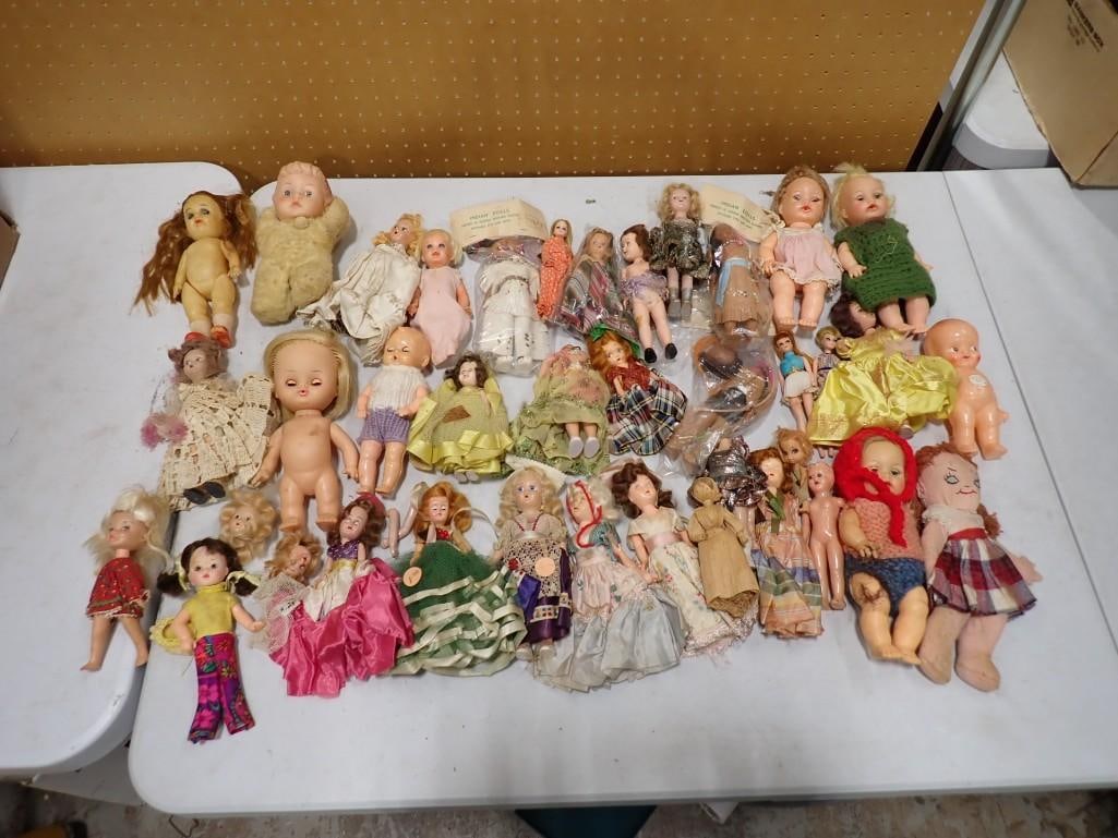 Huge Lot of Vintage Dolls incl Some with Sleep Eyes, Small Dolls, Etc (1 of 4)