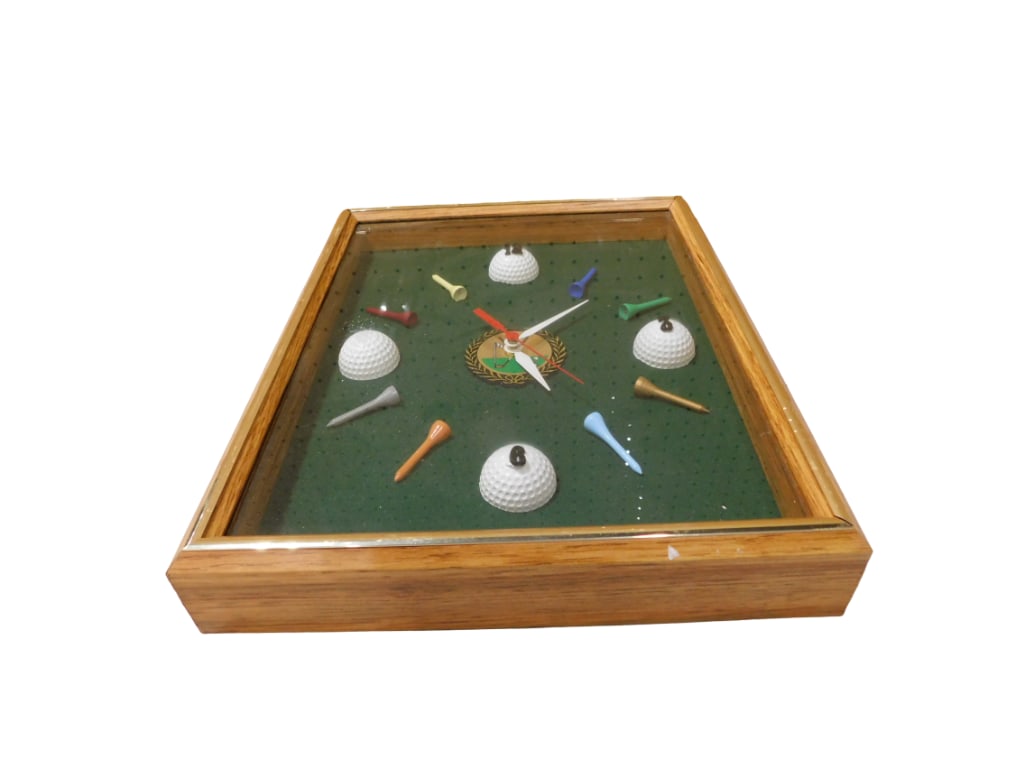 Golf Wall Clock: Golf Wall Clock Condition: untested All pictures are considered part of the description and should be examined carefully by bidders. Live Auctioneers is now offering Live Shipping through 