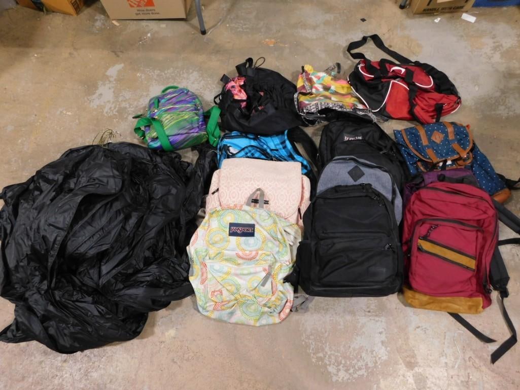 Lot of Backpacks, Bags, Etc TV or Movie Props Great for Back to School: Lot of Backpacks, Bags, Etc TV or Movie Props Great for Back to School NO COA or Paperwork The consignor worked on multiple movies and TV shows and this lot may have been in any of the following: Empi