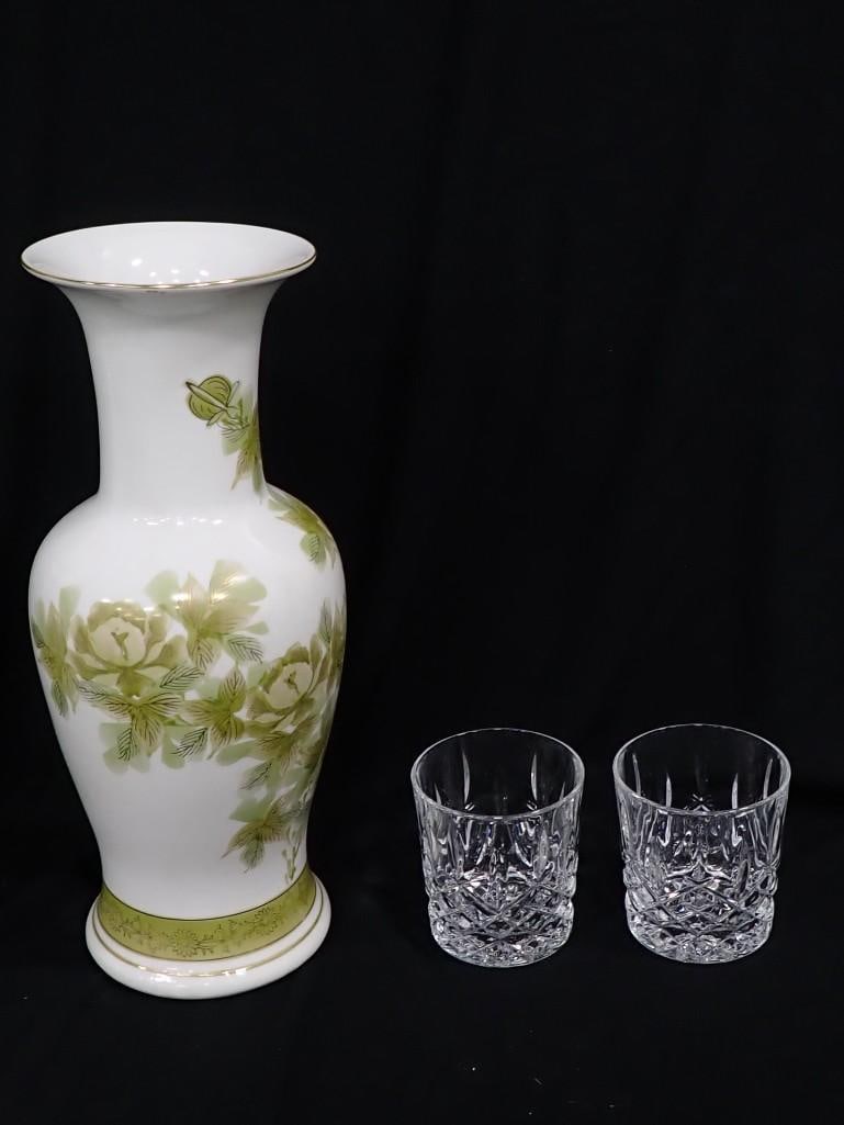 Large Hand Painted Vase and 2 Waterford Crystal Drinking Glasses (1 of 11)