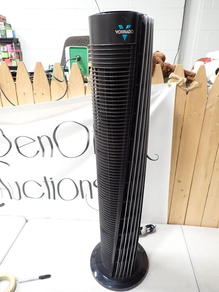 Vornado Tower 184 Room Air Circulator Fan 41" Works (1 of 5)