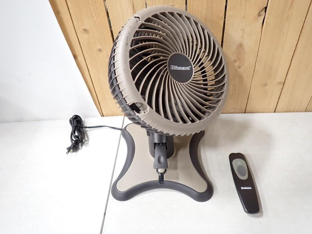 Holmes Oscillating Fan with Remote Control 10" Desktop Fan Works (1 of 8)