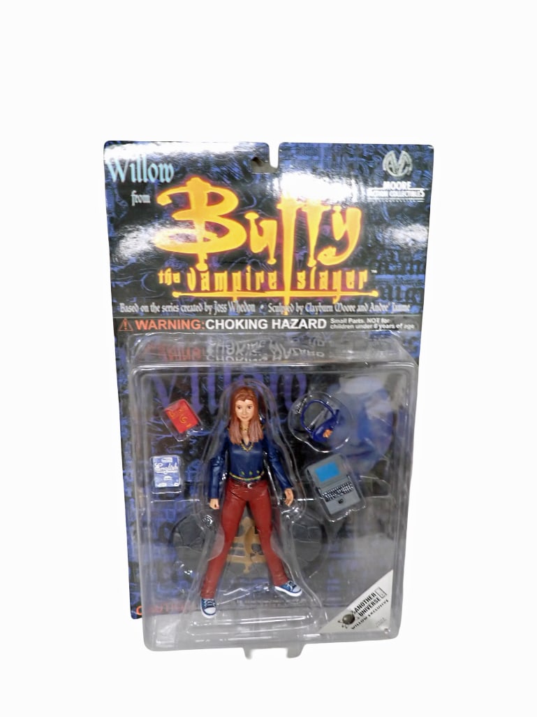 Buffy the Vampire Slayer Willow Action Figure New in Package by MAC (1 of 6)