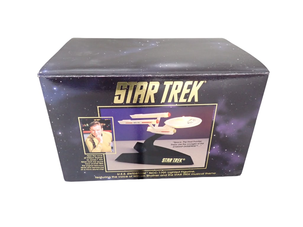 Star Trek USS Enterprise NCC-1701 Lighted Figurine in Original Box (1 of 4)