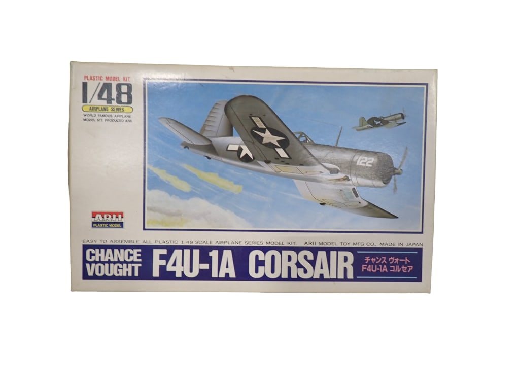 Chance Vought F4U-1A Corsair Model Airplane Kit 1:48 Scale Arii (1 of 4)