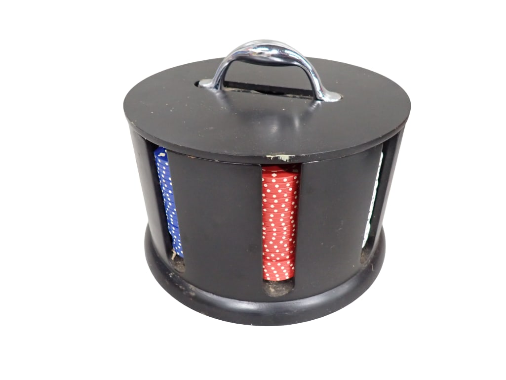Lot of Poker Chips with Holder: Lot of Poker Chips with Holder All pictures are considered part of the description and should be examined carefully by bidders. Live Auctioneers is now offering Live Shipping through them. This is an 