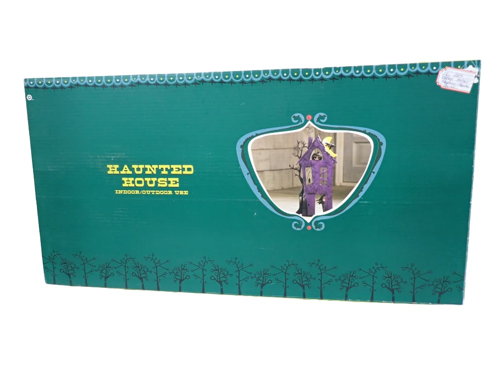2005 Metal Haunted House 2005 Target Halloween Decoration in Original Box: 2005 Metal Haunted House 2005 Target Halloween Decoration in Original Box All pictures are considered part of the description and should be examined carefully by bidders. Live Auctioneers is now offer