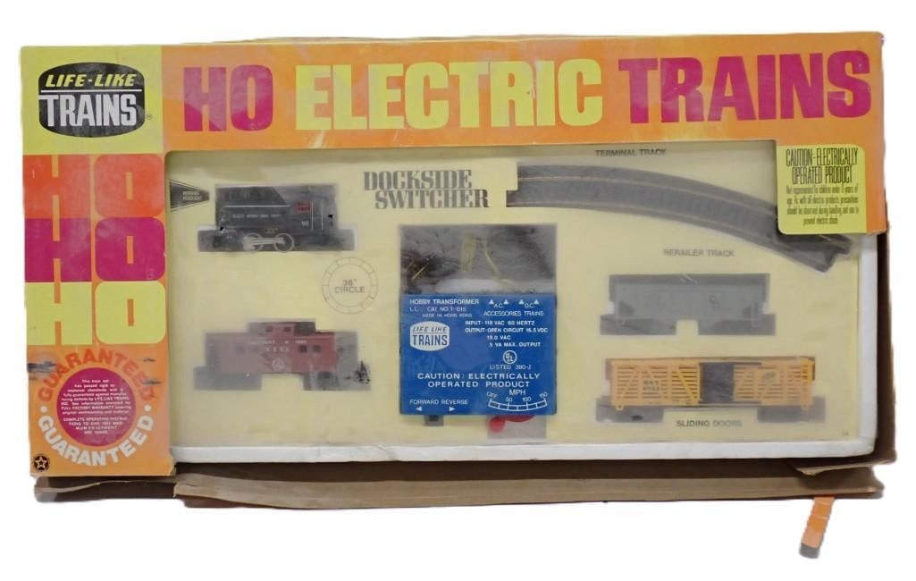Life-Like Trains HO Electric Train Set with Box - comes with everything as shown (1 of 14)