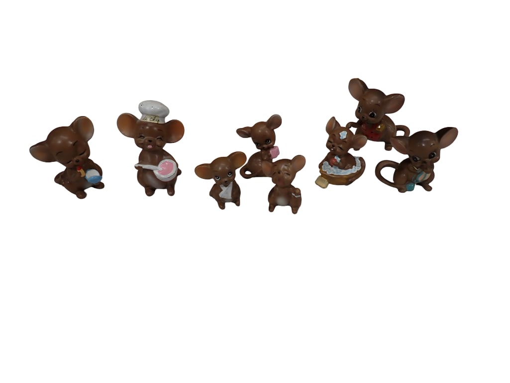 Vintage Josef Originals Mice Figures: Vintage Josef Originals Mice Figures All pictures are considered part of the description and should be examined carefully by bidders. Live Auctioneers is now offering Live Shipping through them. This 