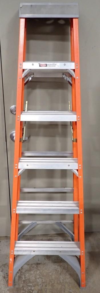 Keller 6 Foot Ladder in Orange (1 of 13)