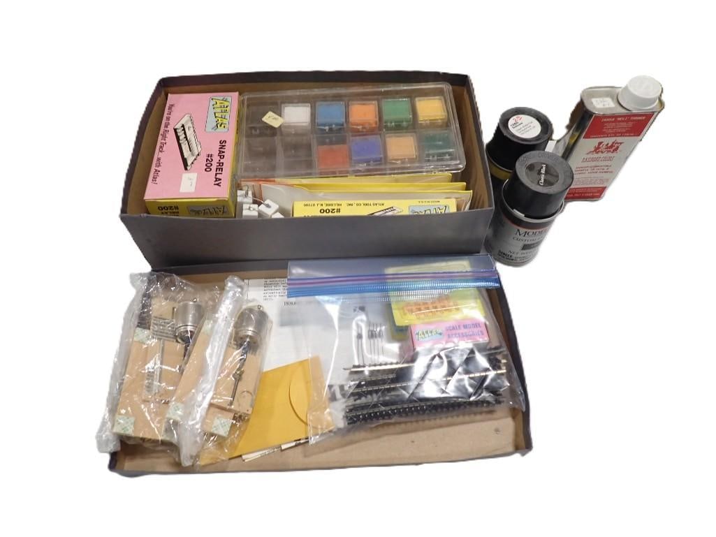 Model Train Kit Accessories, Parts, Pieces, etc. (1 of 8)