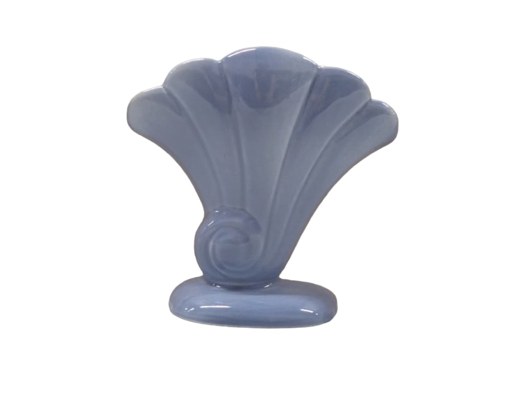 Vintage Red Wing Pottery 892 Shell Vase Blue with Pink Inside (1 of 7)