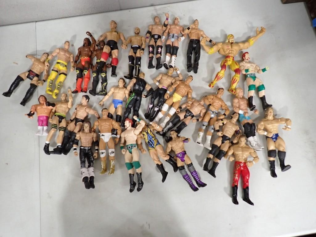 Lot of WWE WWF Wrestling Action Figures incl Hulk Hogan, etc (1 of 10)