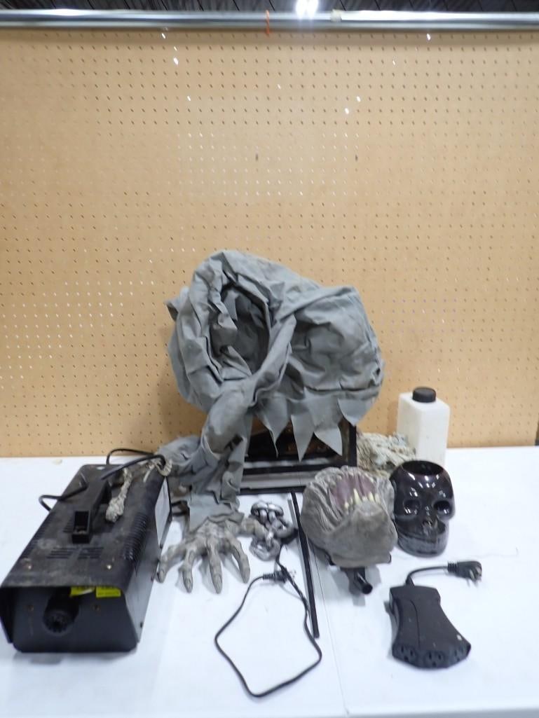 Halloween Lot incl Ceramic Skull, Monsters, Fog Machine, etc (1 of 7)