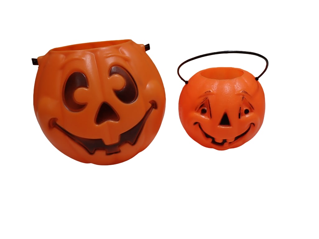 2 Vintage Halloween Blow Mold Jack O' Lantern Candy Buckets or Pumpkin Pails (1 of 4)