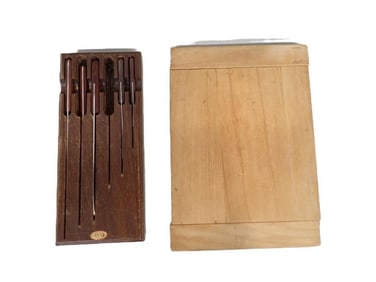 Lot of Case Knives including Miracle Edge, plus a wooden cutting board