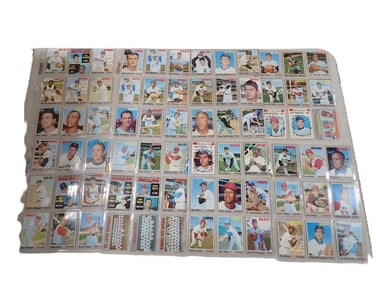 72 Topps Baseball Cards from 1970 including Rookie and Hall of Fame - Larry Bowa, Bill Mazeroski