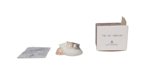 Royal Copenhagen The Cat Collection 684 Mini Porcelain Figure with Original Box