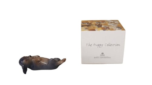 Royal Copenhagen The Puppy Collection Dachshund 753 Mini Porcelain Dog Figurine with Original Box