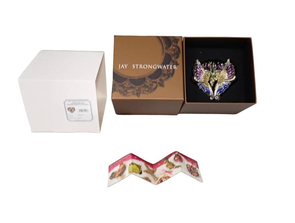 Jay Strongwater Medium Butterfly Clip Ornament in Original Box: Jay Strongwater Medium Butterfly Clip Ornament in Original Box All pictures are considered part of the description and should be examined carefully by bidders. Live Auctioneers is now offering Live Sh