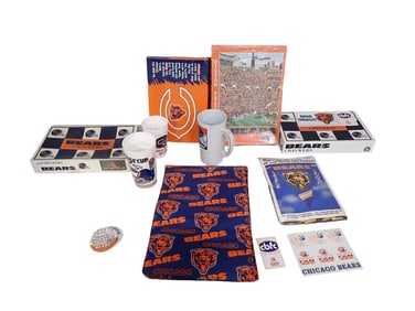 Chicago Bears Lot incl Chicago Bears Checkers, Flag, Buttons, Drinking Glasses, Sealed Puzzle, Etc