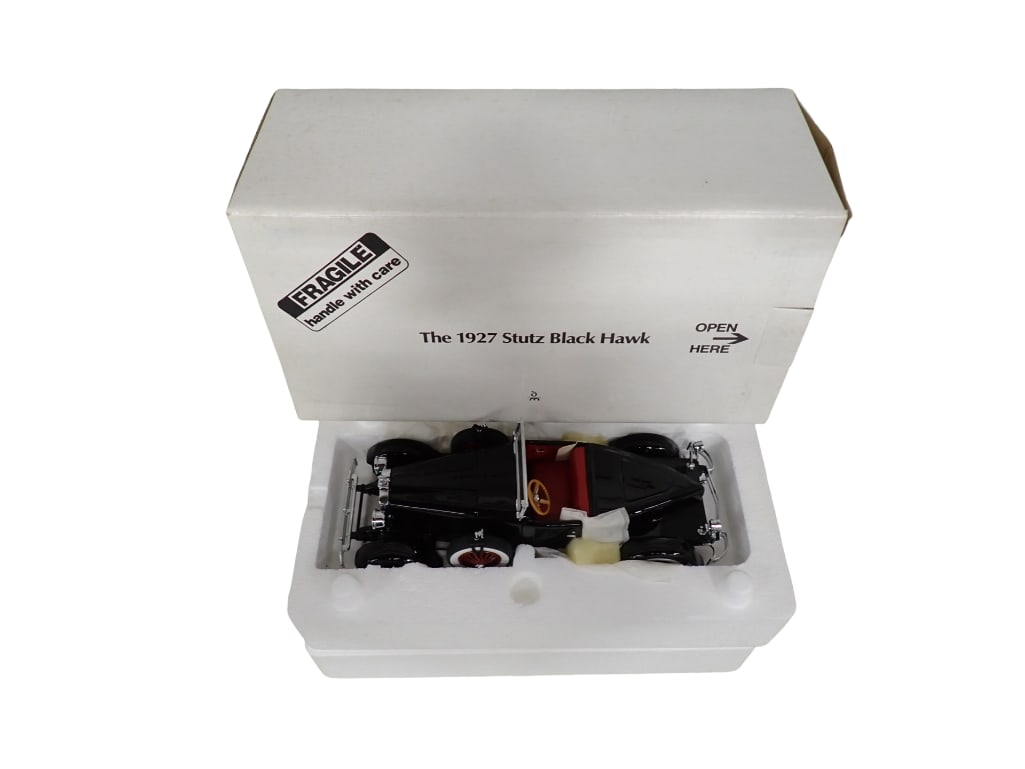 The 1927 Stutz Black Hawk Model Car in Original Box (1 of 7)