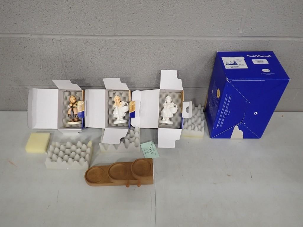 Goebel Hummel On Holiday 1895 Figurine Set in Original Box (1 of 14)