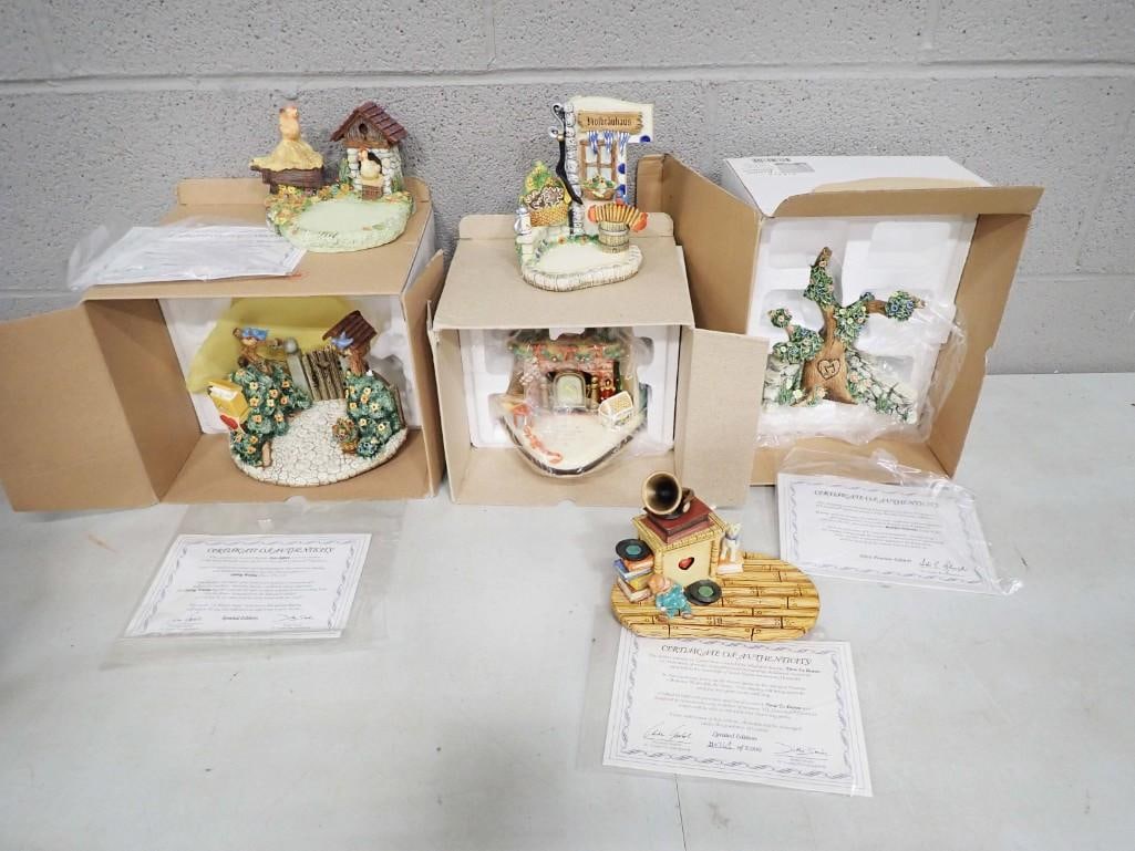 Goebel Hummelscapes incl Time to Dance, Bashful Serenade, Loving Wishes,: Goebel Hummelscapes incl Time to Dance, Bashful Serenade, Loving Wishes, Millennium Harvest, Hofbrauhaus. These are meant to compliment and provide a little backdrop for Hummel figurines. All p