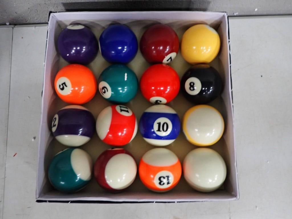 Set of Pool Balls (1 of 1)