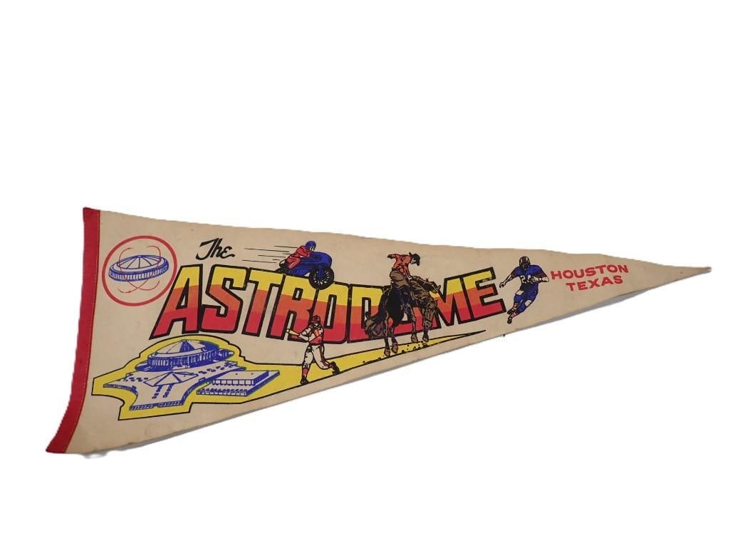Vintage 1970's Houston Texas Astrodome Pennant: Vintage 1970's Houston Texas Astrodome Pennant All pictures are considered part of the description and should be examined carefully by bidders. Live Auctioneers is now offering Live Shipping throu