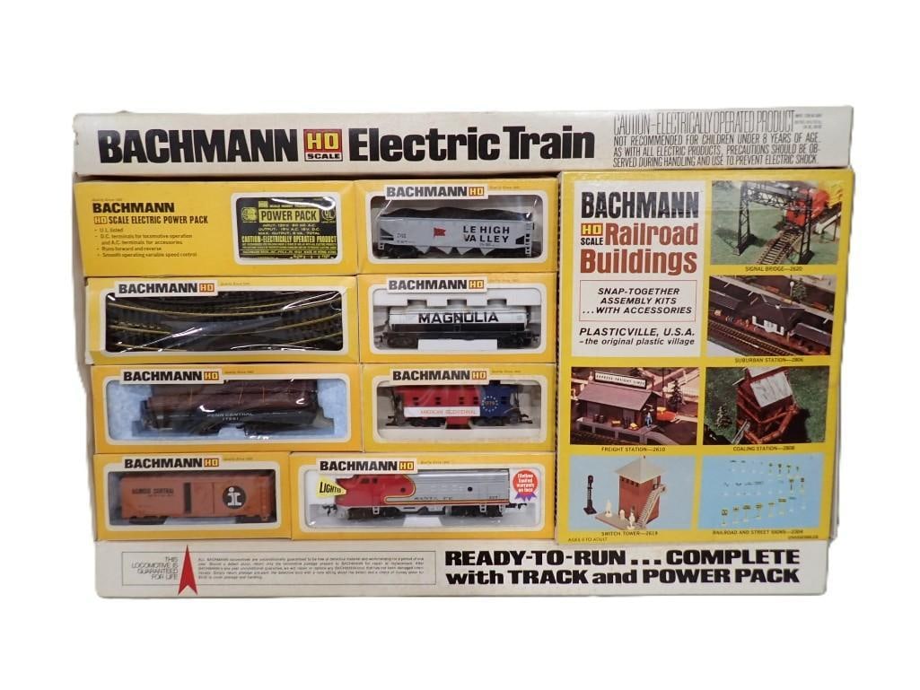 Vintage Bachmann Electric Train Set #409 Santa Fe F7 Diesel and 5 Cars with original Box (1 of 10)