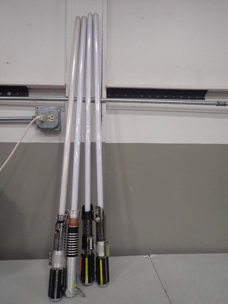 4 Star Wars Light Sabers (1 of 10)